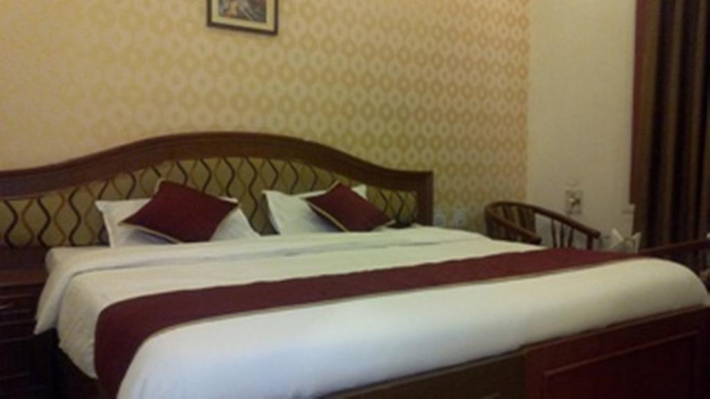 Hotel Sunrise Inn Lucknow Exteriör bild